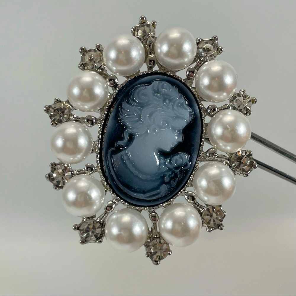 Silver Tone Faux Pearl Black Cameo Brooch Pin Pendant Vintage Look Formal